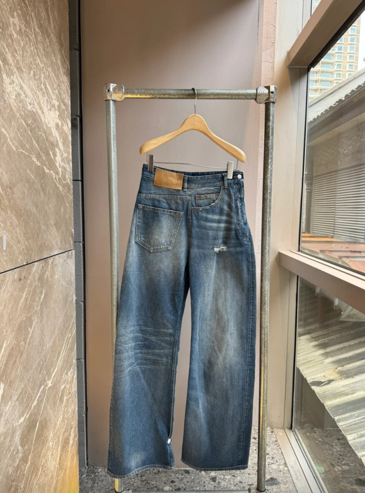 M6 Reverse Pocket Jeans