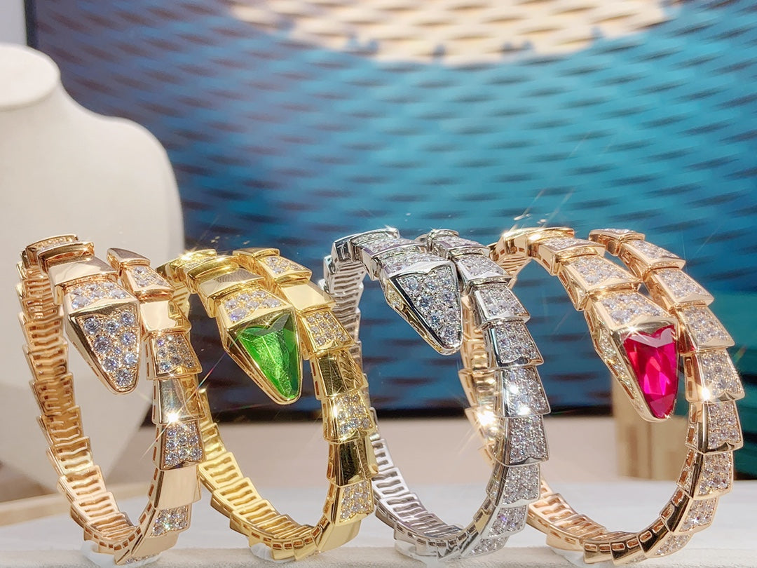 BVLG Serpenti Viper Diamond Bangle