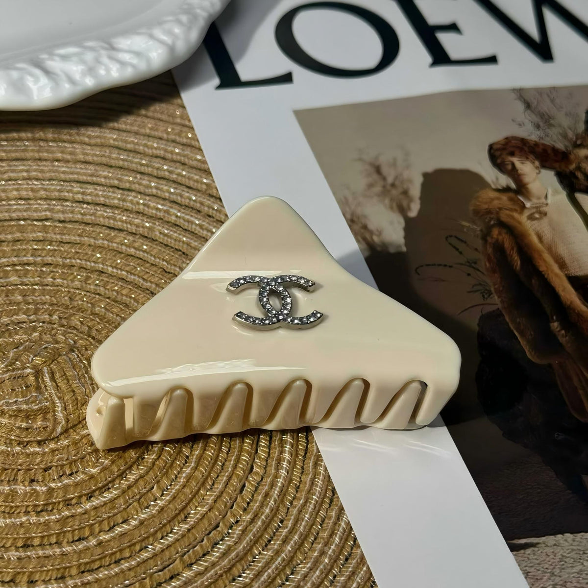 Chanel Triangle Hair Claw (4Pcs Total as the Main Pic)