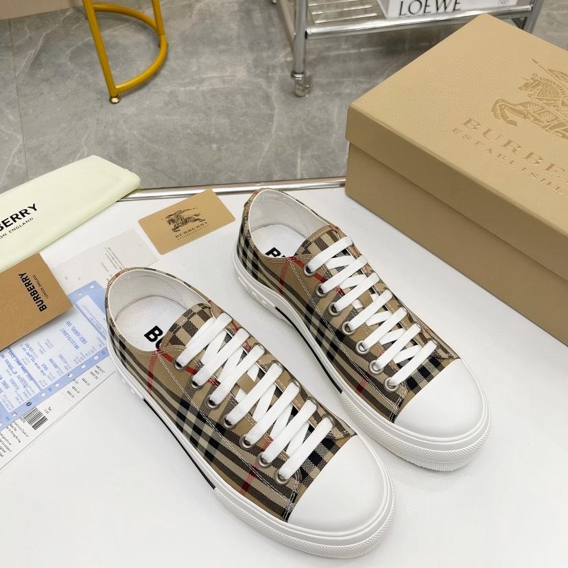 Burberry Sneaker