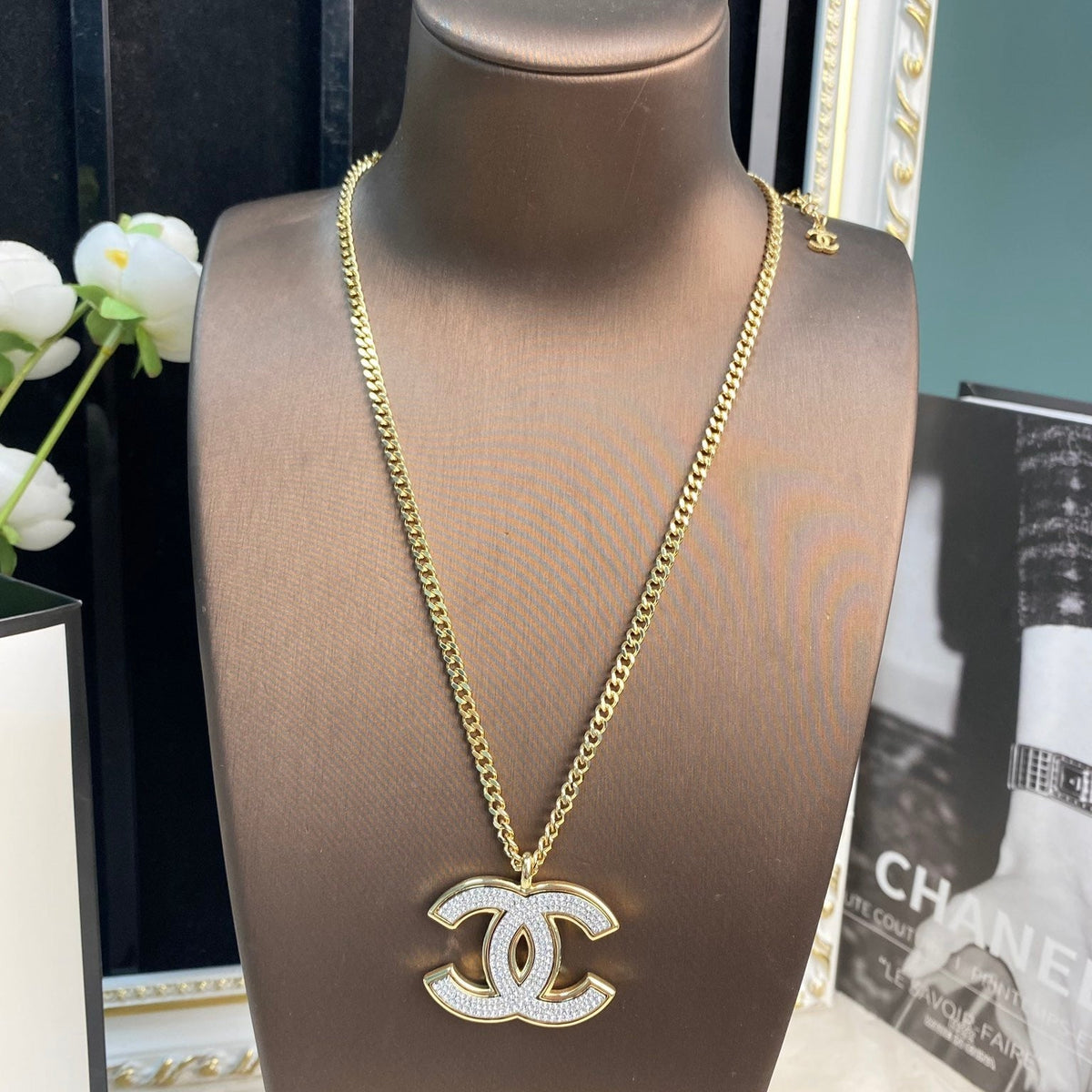Chanel Diamond Gold Necklace