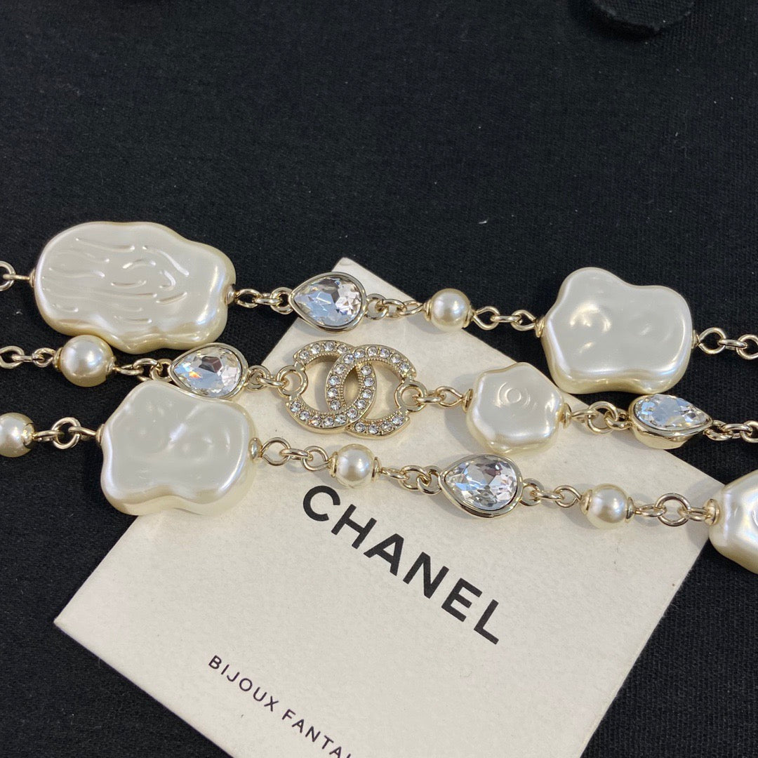 Chanel Pearl Sweater Necklace Choker