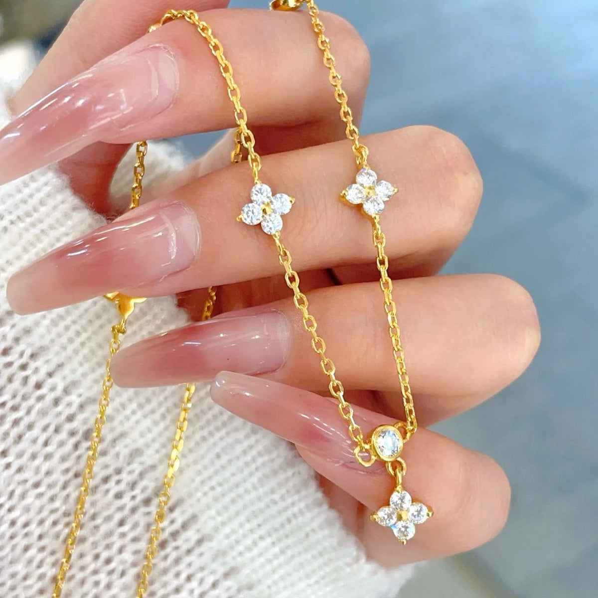 Clover Bubble Diamond Necklace Bracelet