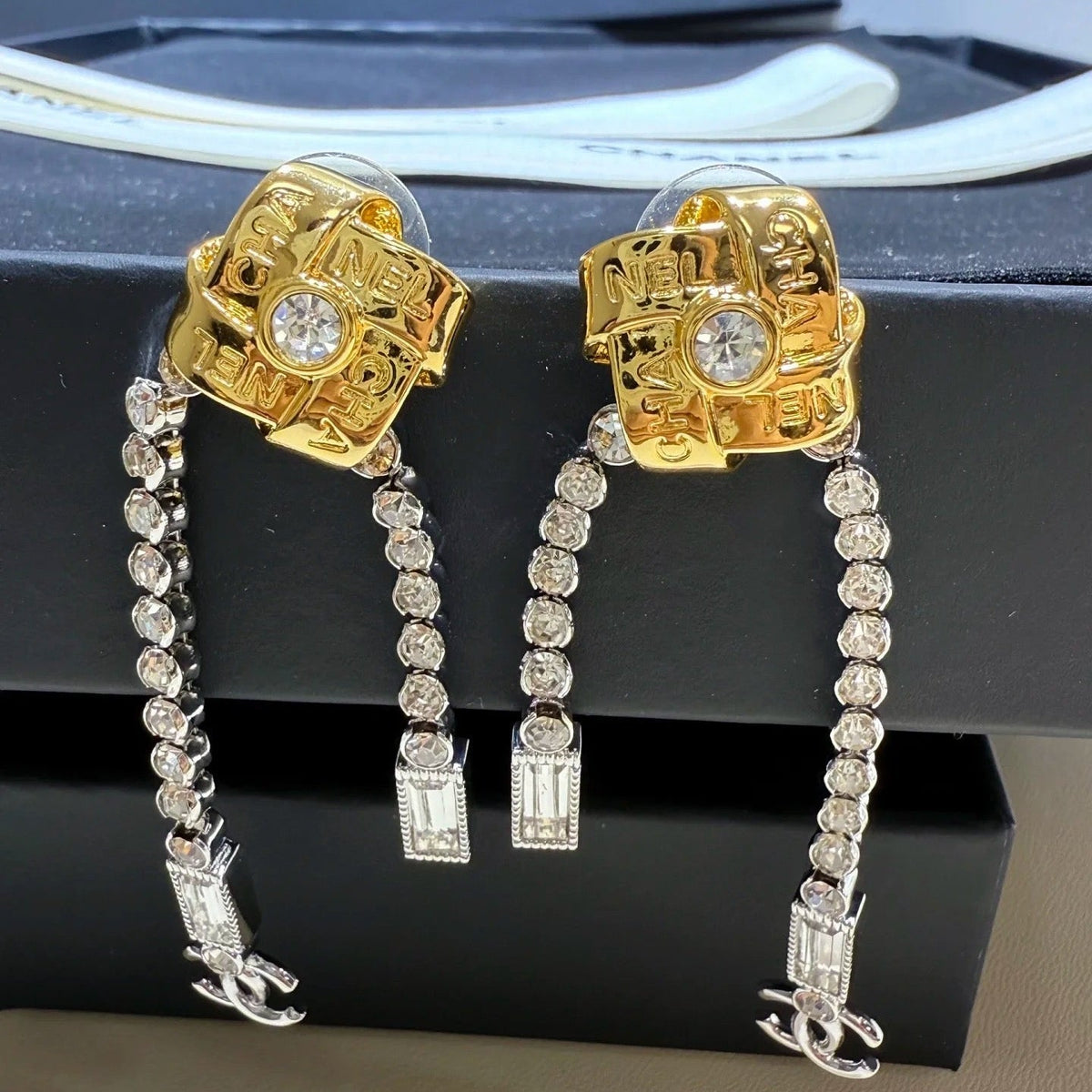 Chanel 25a Suede Diamond Necklace Earrings