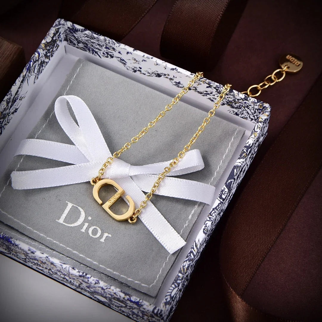 Dior Simple Diamond Necklace Bracelet
