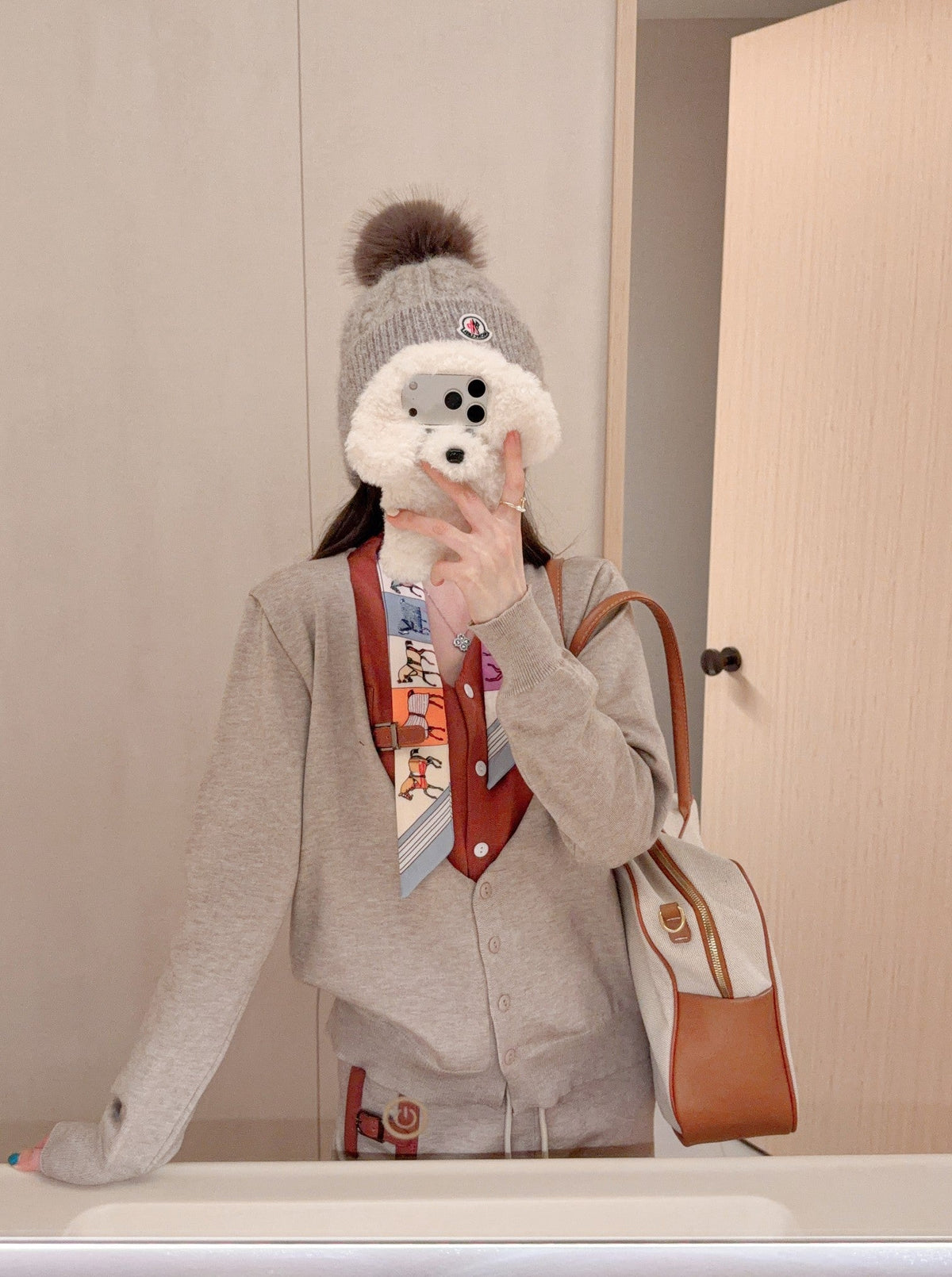 Hermes Causal Knitted Suit (With Scarf)